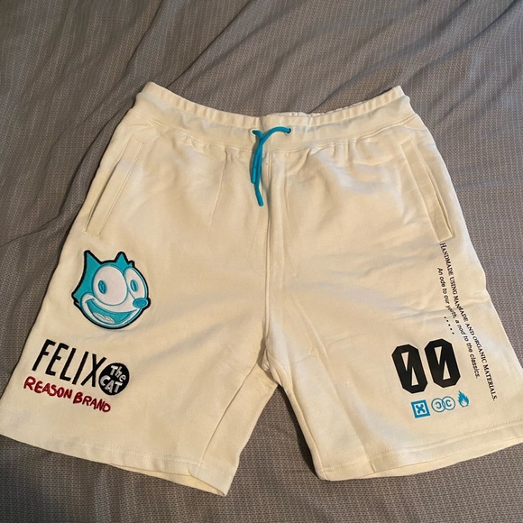 Reason Other - Men’s Cream Large Flat Front Shorts